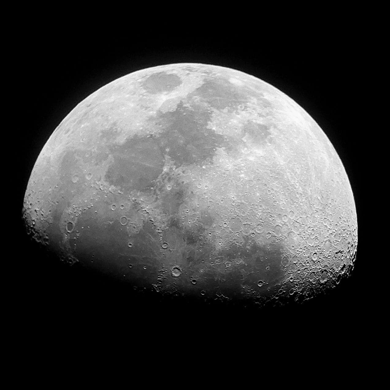 Moon - Earthshine & Craters